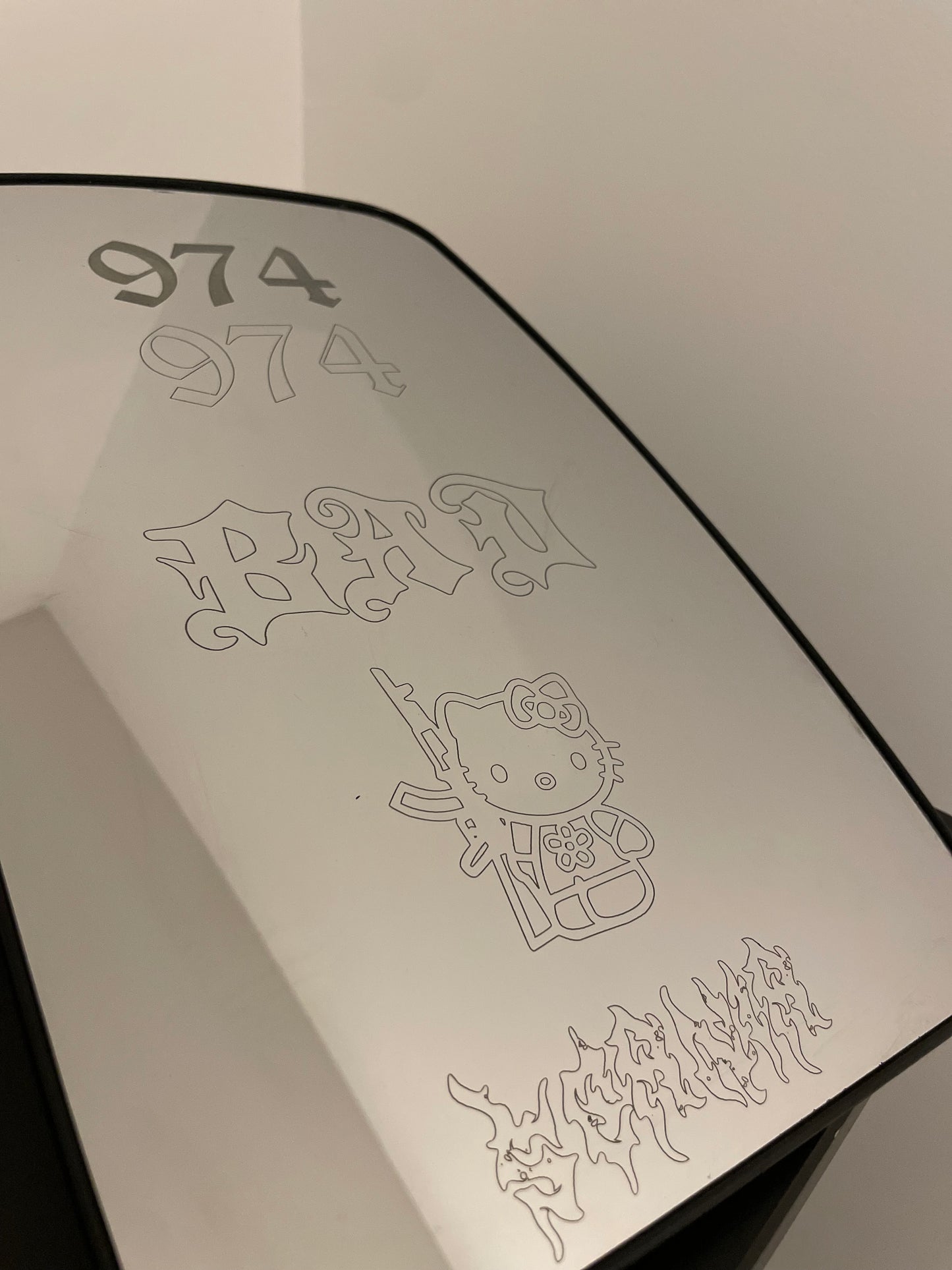 Gravure rétroviseur taille S